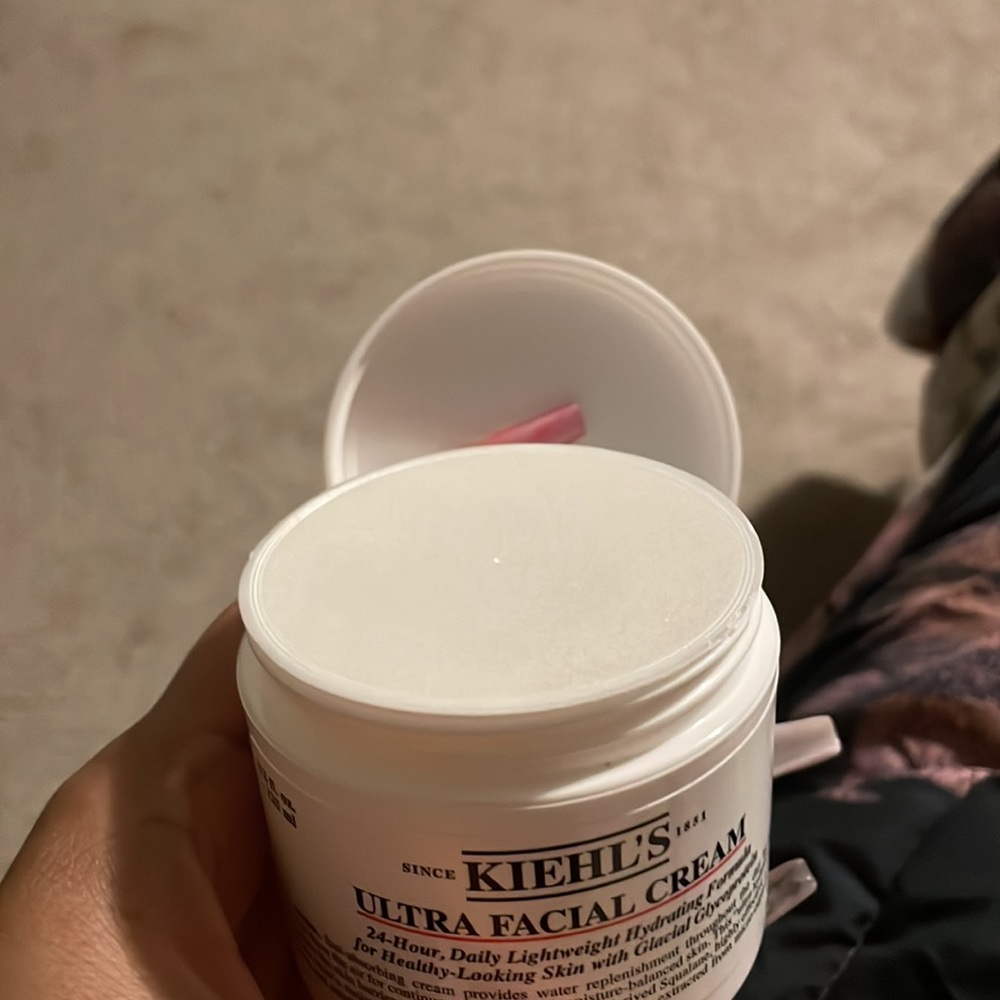 Skin care - Picture 2 of 2